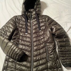 Women's Quilted Puffer Jacket - Olive